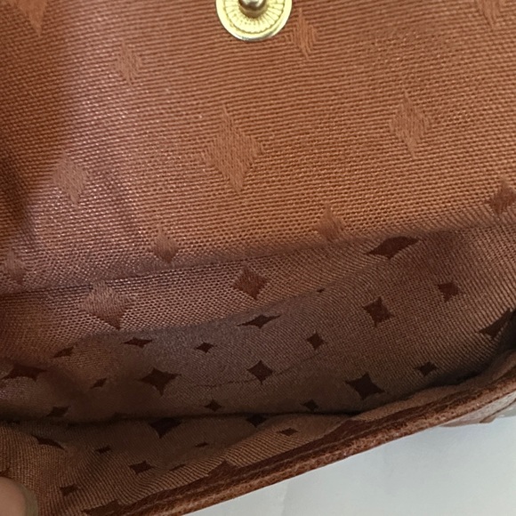 Fossil Vintage Brown and Cream Striped Tri-Fold Leather Wallet - Picture 3 of 14